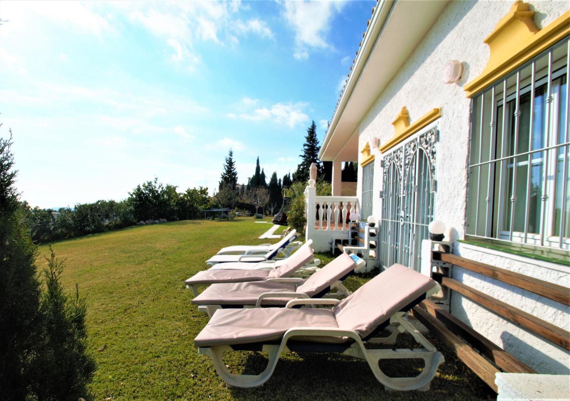 Holiday Villa In 10 Min From Fuengirola Beach With Sea Views Pool Bbq Parking Wifi Aircon Big Garden Міхас Екстер'єр фото