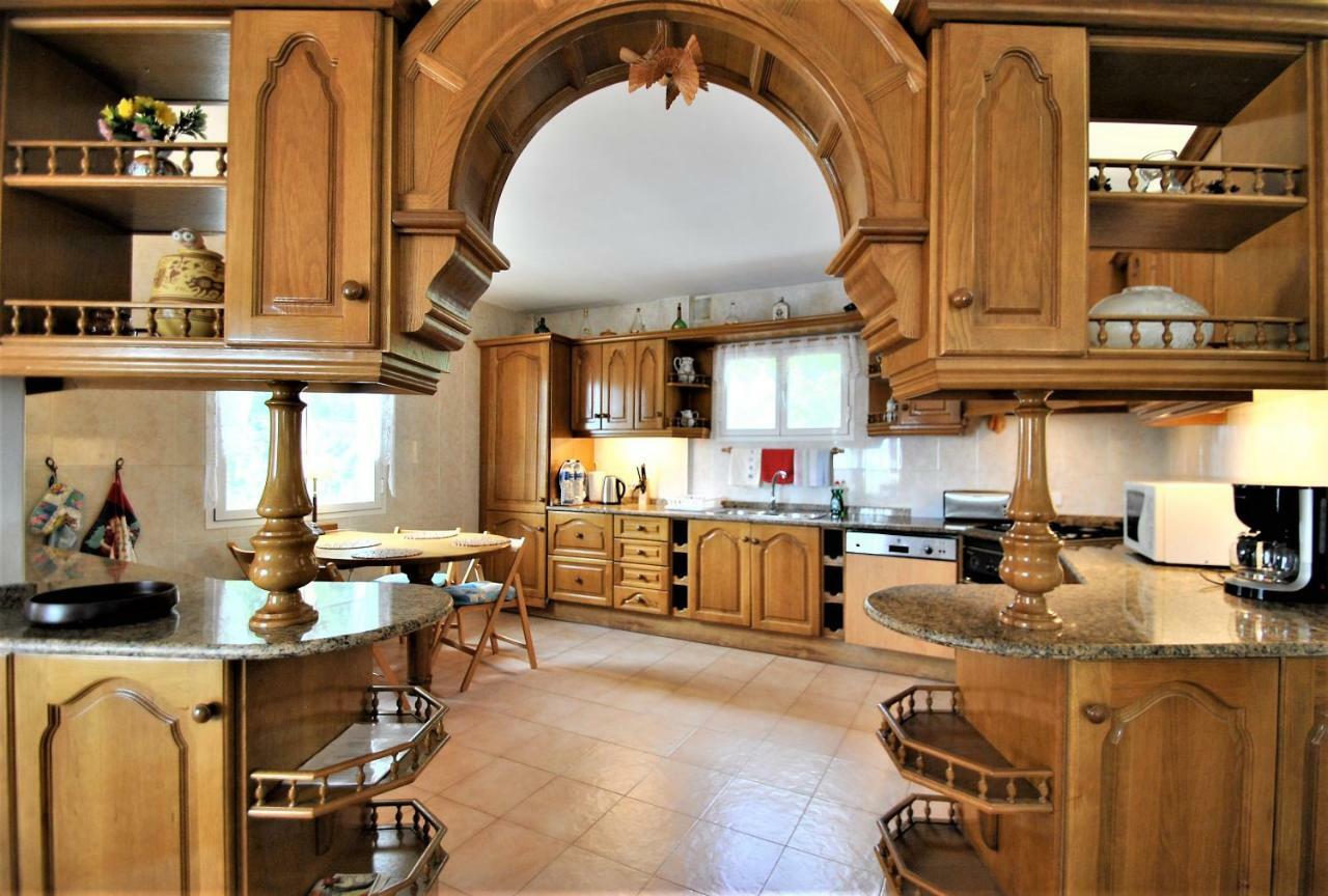 Holiday Villa In 10 Min From Fuengirola Beach With Sea Views Pool Bbq Parking Wifi Aircon Big Garden Міхас Екстер'єр фото