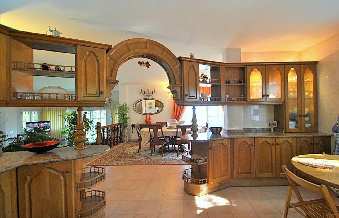 Holiday Villa In 10 Min From Fuengirola Beach With Sea Views Pool Bbq Parking Wifi Aircon Big Garden Міхас Екстер'єр фото