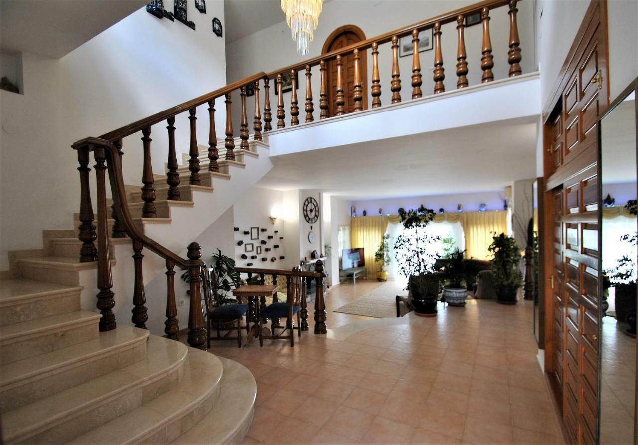 Holiday Villa In 10 Min From Fuengirola Beach With Sea Views Pool Bbq Parking Wifi Aircon Big Garden Міхас Екстер'єр фото